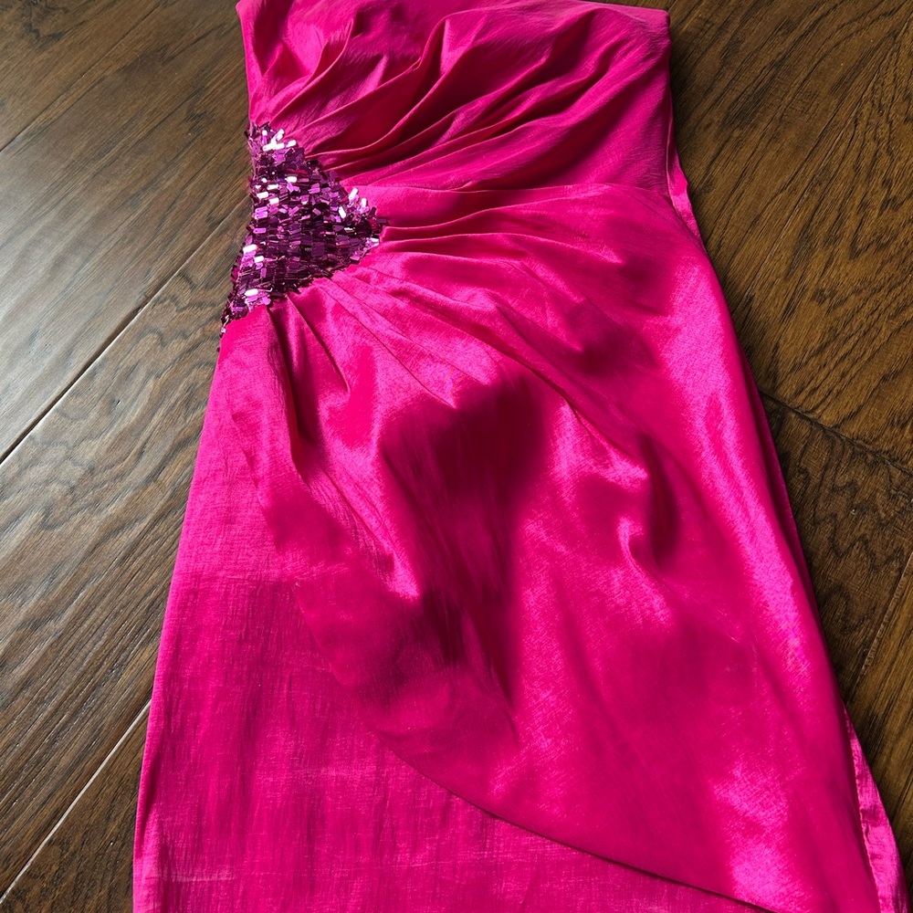 Elegant Pink Strapless Mini Dress